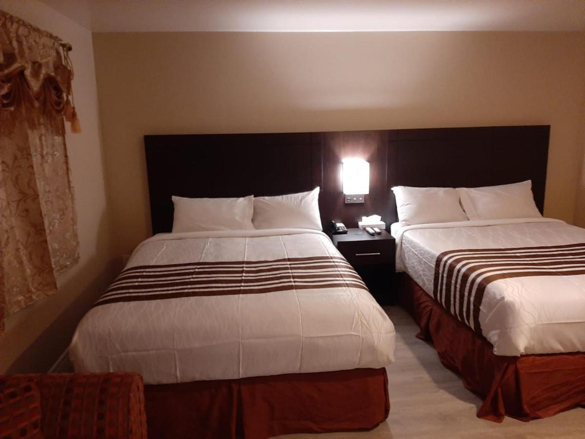 Silver Maple Motel Халибертон Экстерьер фото